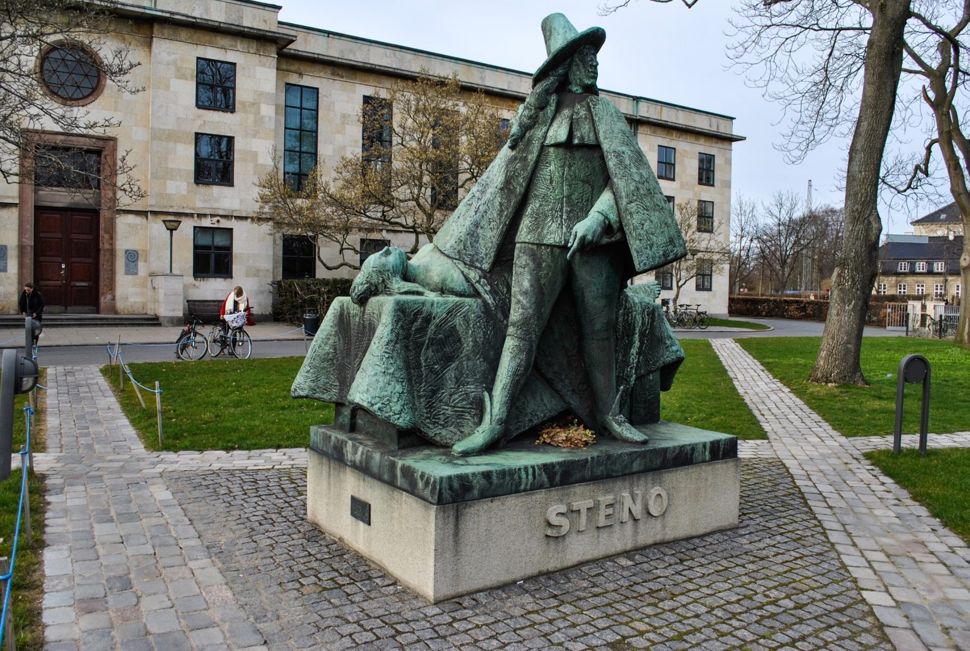 Niels Stensen's monument, Copenhagen (by Virginia Gregorio) - 04.jpg